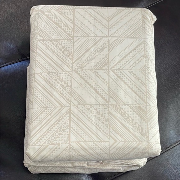 Swiss Collection DUVET COVER SET - Picture 6 of 6